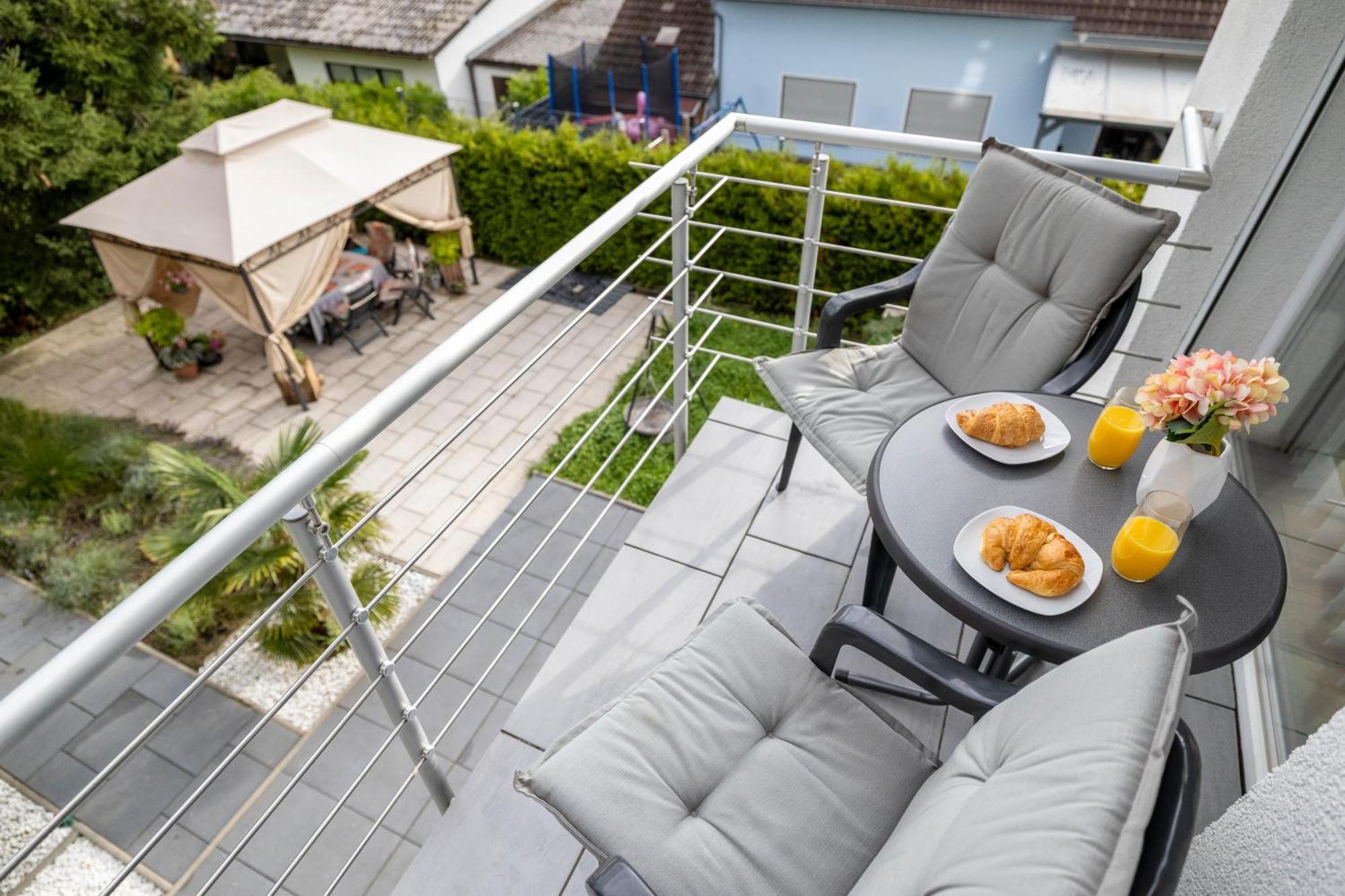 Design Maisonette - 24H Self-Check-In - Bis 7 Pers - In Direkter Weihernaehe - Parkplatz - Wifi - Balkon -Terrasse - Radwege Schiffweiler Extérieur photo